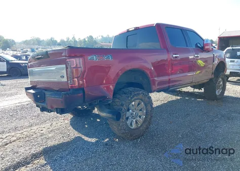 2018 Ford F250 Platinum z USA, uszkodzony, nr VIN 1FT7W2BT3JEB69689